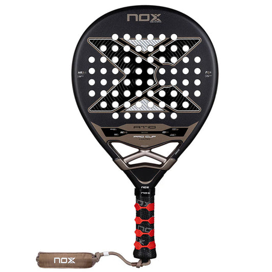 PALETA PADEL NOX AT10 PRO CUP HARD BY AGUSTIN TAPIA CON FUNDA